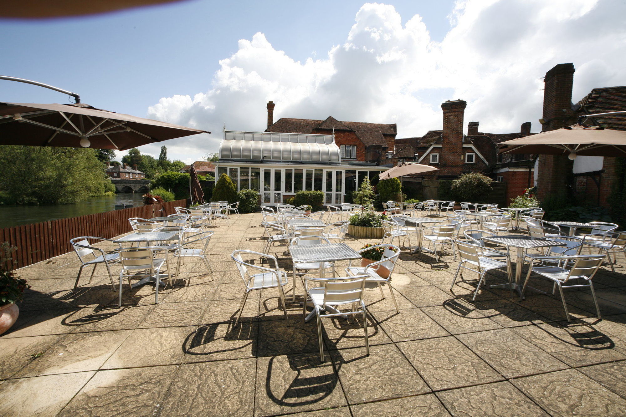 The Legacy Rose & Crown Hotel Salisbury Exterior foto